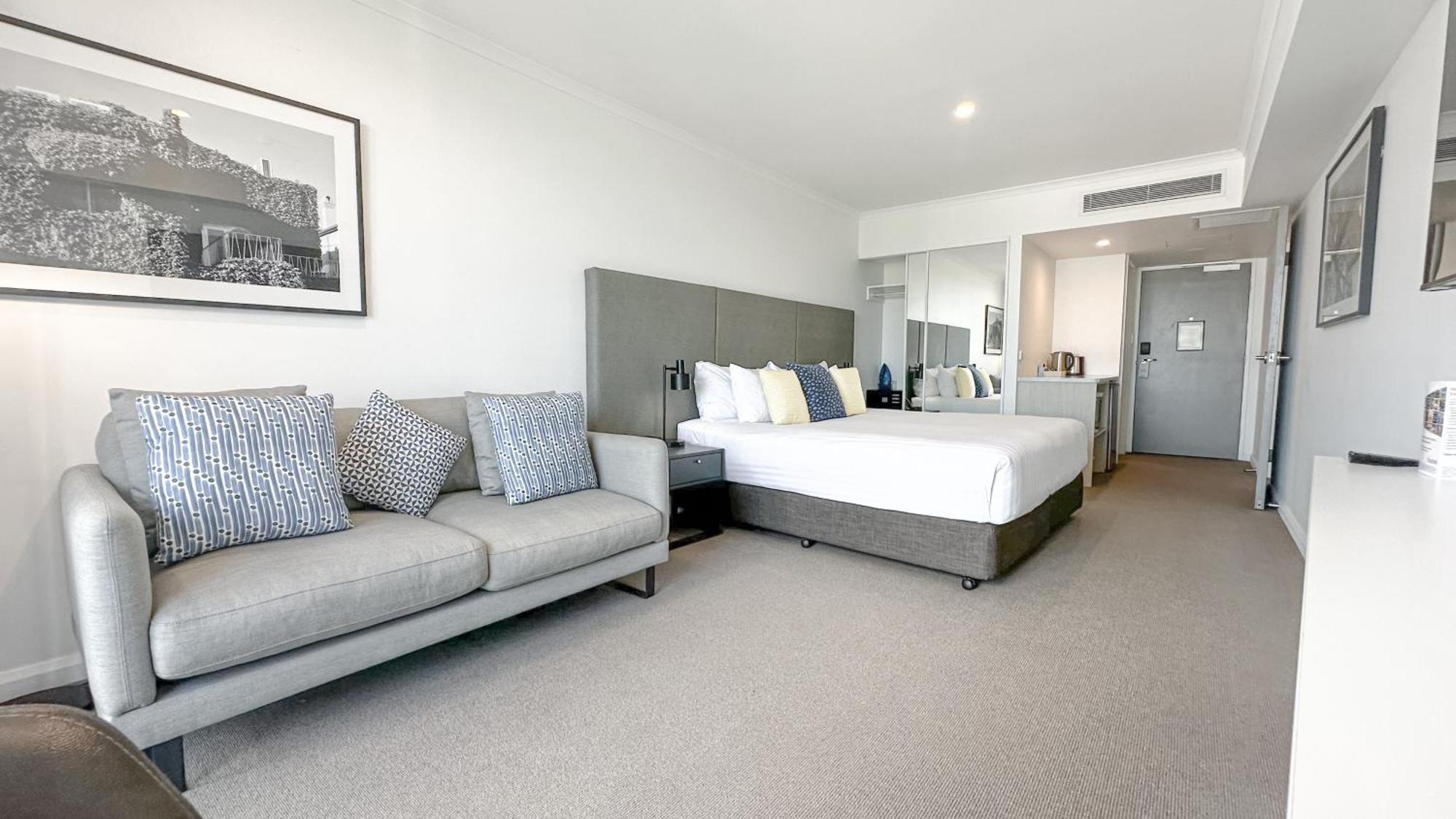 Oaks Toowoomba Hotel Exterior photo