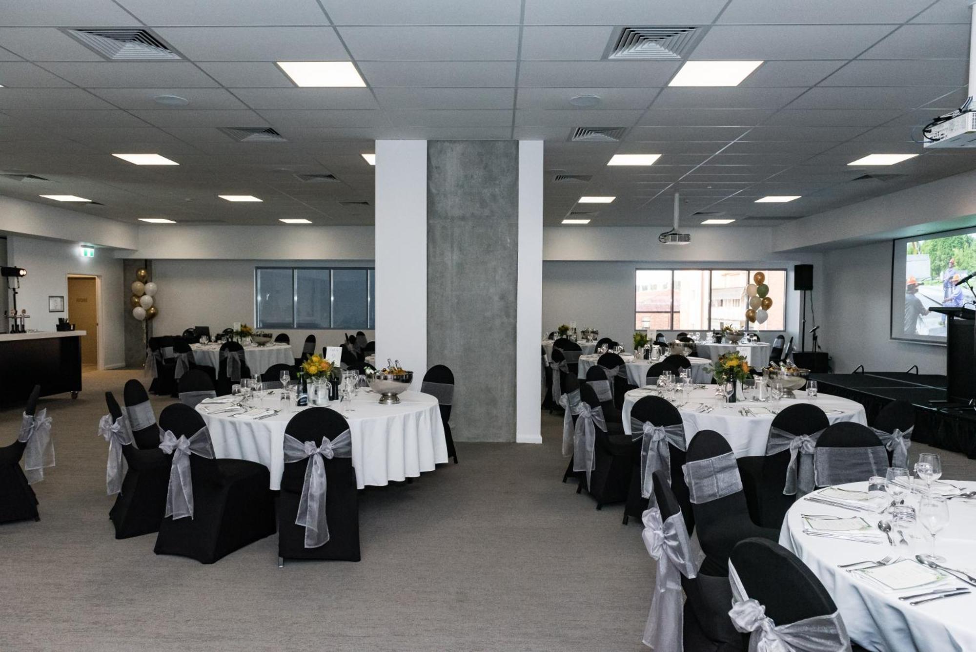 Oaks Toowoomba Hotel Exterior photo